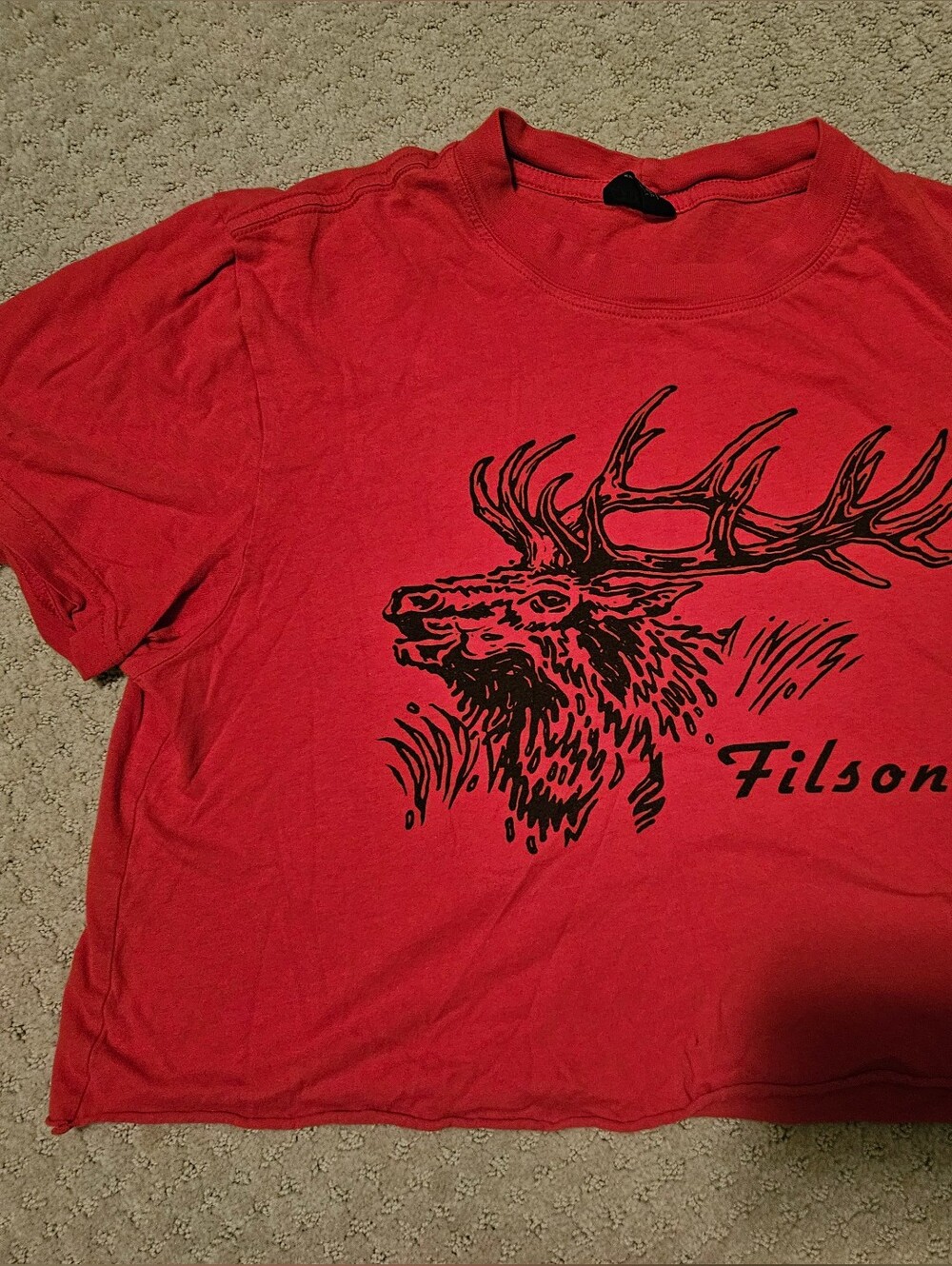 *RARE* Filson Red Elk Graphic Cropped T-Shirt